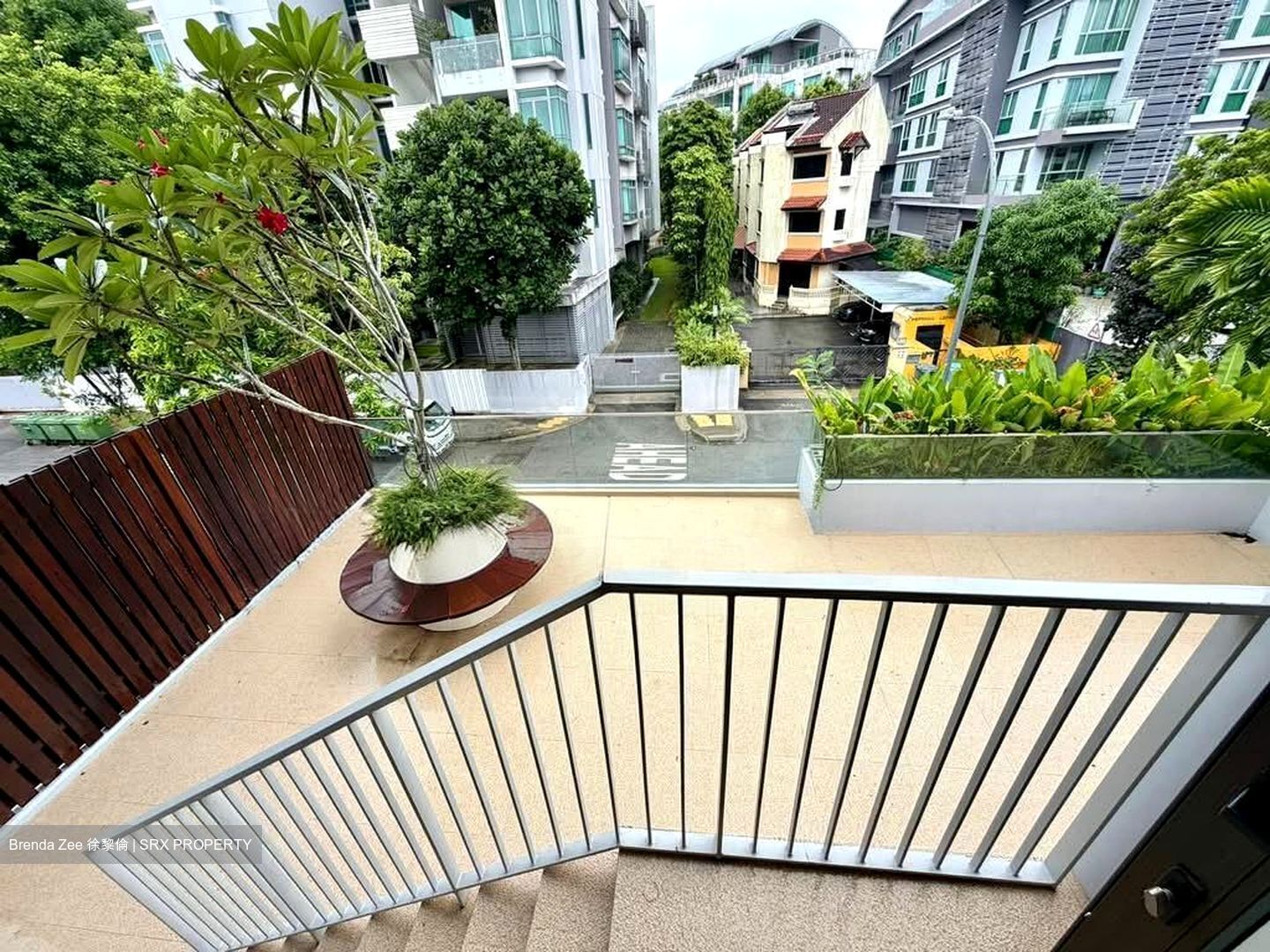 Fernhill Road (D10), Semi-Detached #561484541